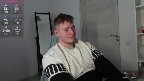 Snapshot of eric_poston chatting on October 19, 6:03 am    online show from October 19, 6:03 am