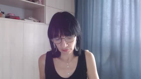ericablack8 online show from September 14, 9:41 am