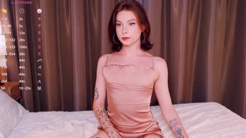 Snapshot of ericaglam chatting on December 8, 12:30 pm Erica online show from December 8, 12:30 pm