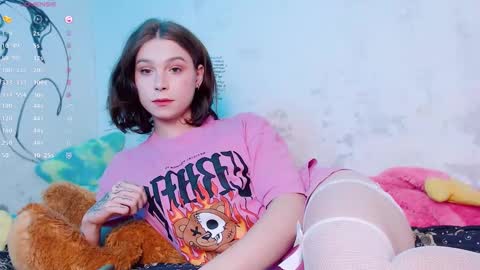 Snapshot of ericaglam chatting on February 4, 3:00 am Erica online show from February 4, 3:00 am