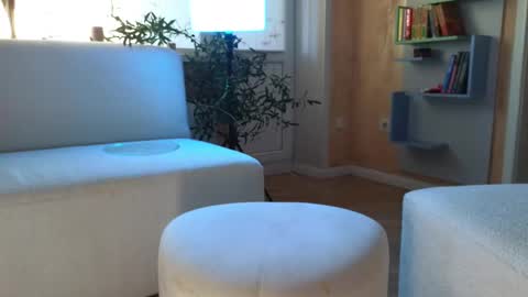 Call me Erica online show from February 19, 3:39 am