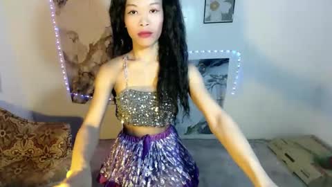 ericaxox1 online show from May 12, 9:17 am