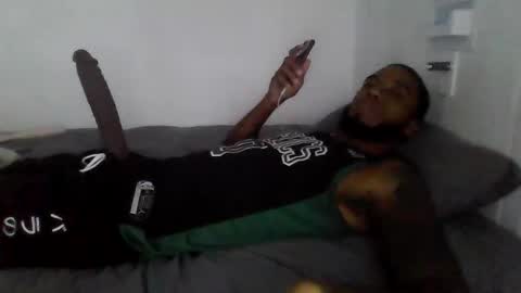 Snapshot of ericbuck chatting on December 18, 8:57 pm Eric Buck online show from December 18, 8:57 pm