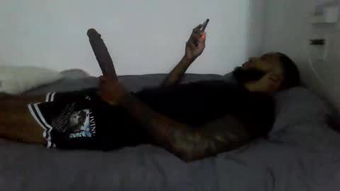 Snapshot of ericbuck chatting on December 23, 11:57 am Eric Buck online show from December 23, 11:57 am