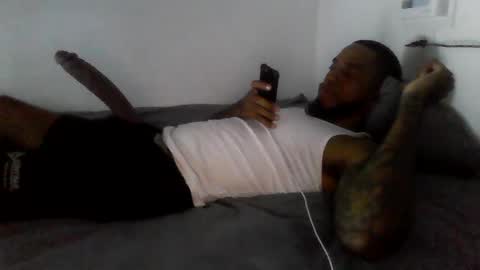 Snapshot of ericbuck chatting on February 28, 3:48 am Eric Buck online show from February 28, 3:48 am