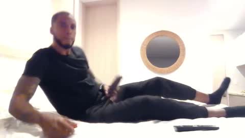 Snapshot of ericbuck chatting on September 9, 11:48 pm Eric Buck online show from September 9, 11:48 pm