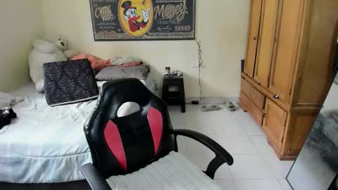 erick_de_rossee online show from February 21, 5:58 pm