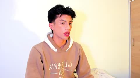 erick online show from May 22, 5:25 am