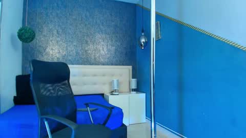 Snapshot of erick_zhimerman chatting on October 6, 4:10 am   online show from October 6, 4:10 am