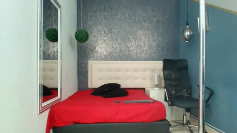 Snapshot of erick_zhimerman chatting on October 8, 3:48 am   online show from October 8, 3:48 am