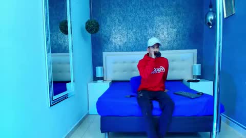 Snapshot of erick_zhimerman chatting on October 12, 4:11 am   online show from October 12, 4:11 am