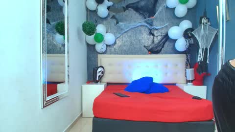 Snapshot of erick_zhimerman chatting on October 29, 3:20 am   online show from October 29, 3:20 am