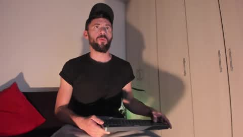 Snapshot of erickpritz_xh chatting on March 28, 10:42 pm erickpritz_xh online show from March 28, 10:42 pm