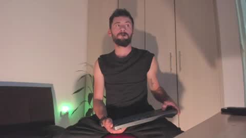 Snapshot of erickpritz_xh chatting on March 31, 2:24 am erickpritz_xh online show from March 31, 2:24 am