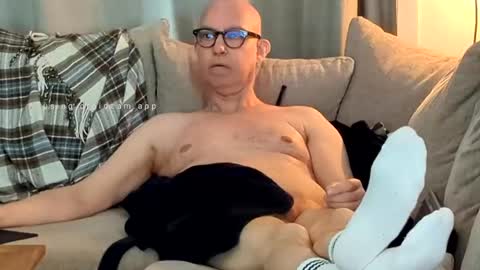 Snapshot of erik_norwegian chatting on April 9, 7:58 am Erik Norwegian online show from April 9, 7:58 am