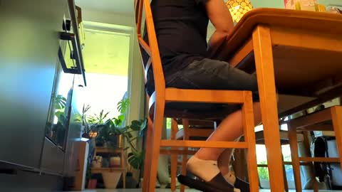 Snapshot of erik_norwegian chatting on June 11, 10:02 am Erik Norwegian online show from June 11, 10:02 am