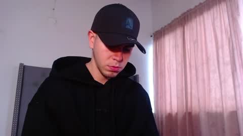Erik rodriguez online show from June 9, 12:39 pm