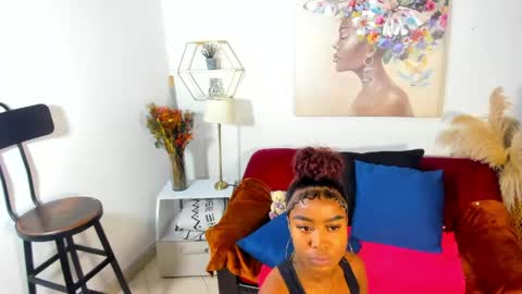 E R I K A  - L  Y R I C S online show from May 6, 2:08 am