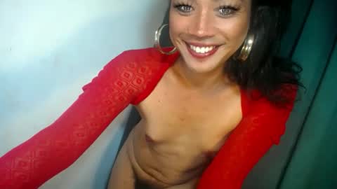 erika_madrigal online show from December 21, 12:51 am