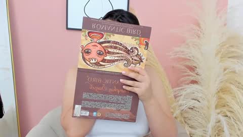 Erika Mendez online show from January 8, 8:18 pm