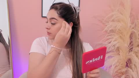 Erika Mendez online show from February 6, 8:45 pm