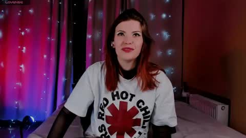 Snapshot of erika_with_love chatting on May 5, 8:28 pm Erika online show from May 5, 8:28 pm