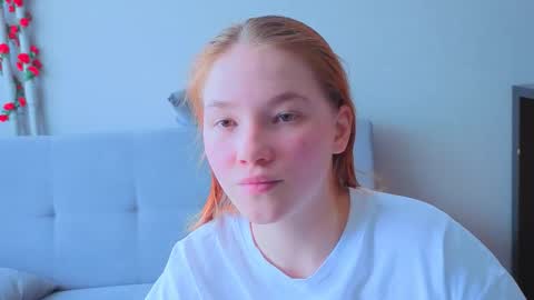 Snapshot of erikabrian chatting on February 8, 5:44 am erikabrian online show from February 8, 5:44 am