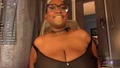 Eika Duboy online show from May 19, 2:34 pm