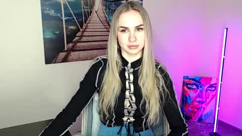 Erika online show from March 6, 2:13 pm