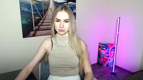 Erika online show from April 3, 12:03 pm