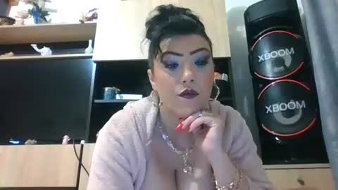 erikaguapa1989 online show from May 18, 2:18 am