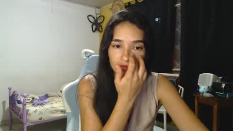 erina_1 online show from March 11, 1:16 am