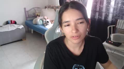 Snapshot of erina_1 chatting on March 2, 4:47 pm erina_1 online show from March 2, 4:47 pm