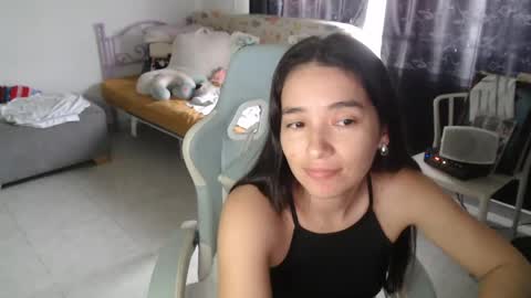 Snapshot of erina_1 chatting on May 21, 6:26 pm erina_1 online show from May 21, 6:26 pm