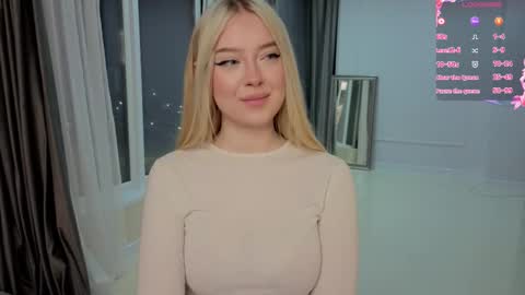 Snapshot of erlenbayer chatting on March 6, 9:00 pm Chanel online show from March 6, 9:00 pm