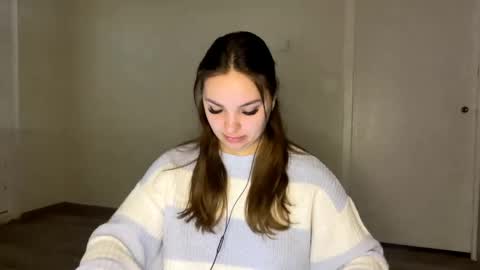 Snapshot of erleneschlote chatting on March 25, 7:03 am Lina online show from March 25, 7:03 am