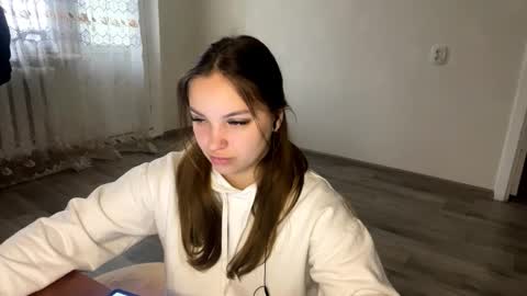 Snapshot of erleneschlote chatting on March 26, 7:14 am Lina online show from March 26, 7:14 am