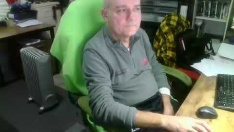 ernello online show from November 9, 10:30 pm