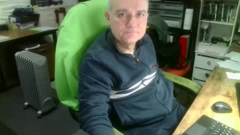 ernello online show from December 5, 5:49 am