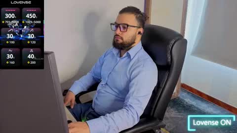 Snapshot of ernesto_rodriguez_82 chatting on September 18, 12:40 pm ernesto rodriguez 82 online show from September 18, 12:40 pm