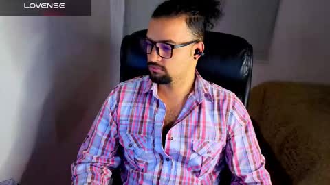 ernesto rodriguez 82 online show from February 21, 4:57 am