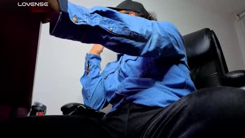 ernesto rodriguez 82 online show from March 15, 5:02 am