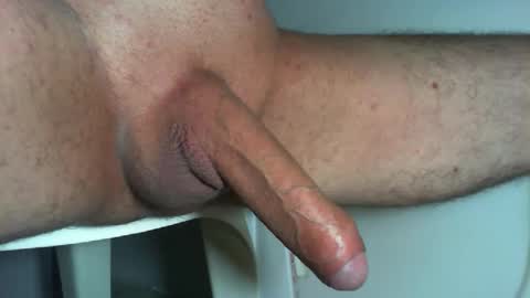 Snapshot of erniemuyhot435811 chatting on January 12, 5:01 am erniemuyhot435811 online show from January 12, 5:01 am