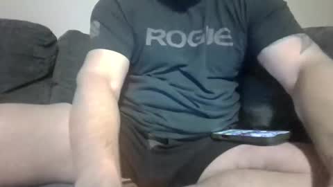 Snapshot of erock42 chatting on February 16, 2:07 am erock42 online show from February 16, 2:07 am