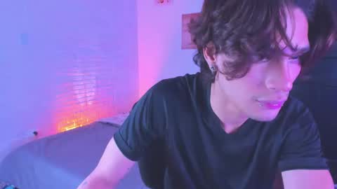 Snapshot of eron_raw chatting on September 22, 11:29 pm Eron online show from September 22, 11:29 pm