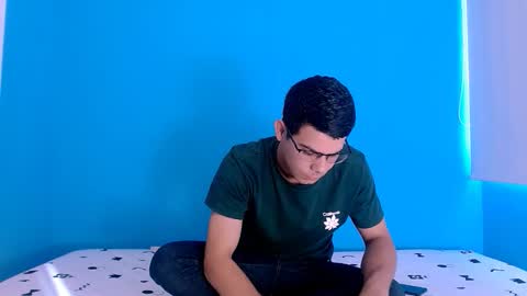 Snapshot of eros_drayen chatting on November 1, 12:40 pm eros_drayen online show from November 1, 12:40 pm