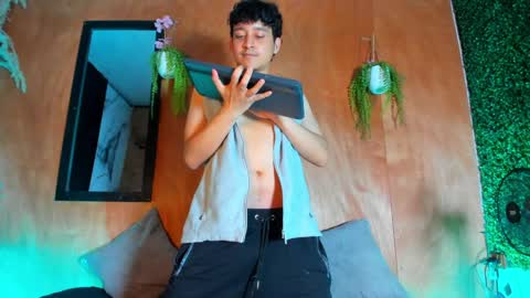 eros_fang online show from April 1, 12:00 am