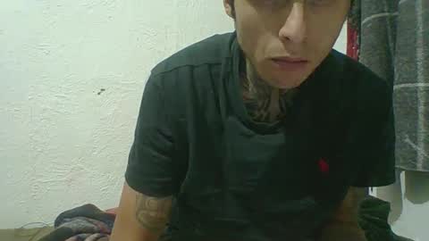 Snapshot of eros_infarm chatting on December 18, 9:58 am Eros babe online show from December 18, 9:58 am
