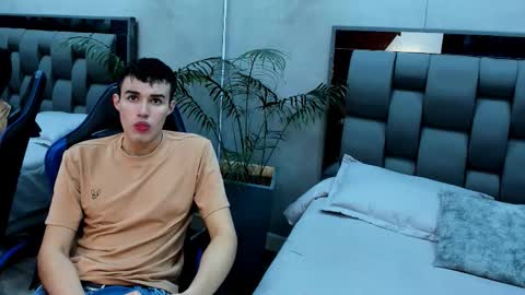 Eros Mancini online show from December 20, 4:08 am