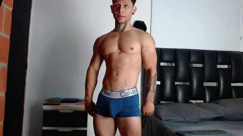 Snapshot of erosscott chatting on March 29, 10:21 pm Eros online show from March 29, 10:21 pm